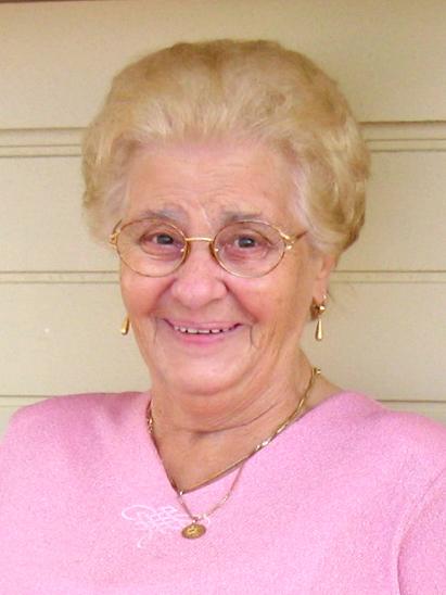 Yvonne PREUVENEERS